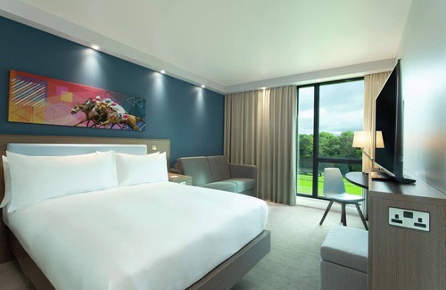 Hamilton Hotel | Hampton by Hilton Hamilton Park