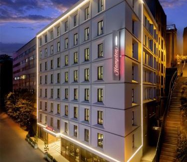 Harbiye Hotel | Hampton By Hilton Istanbul Sisli