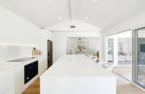 Killcare Heights House | Hampton Heights by HolidayCo.