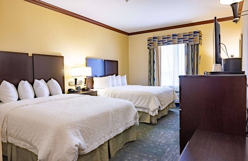 Alice Hotel | Hampton Inn Alice