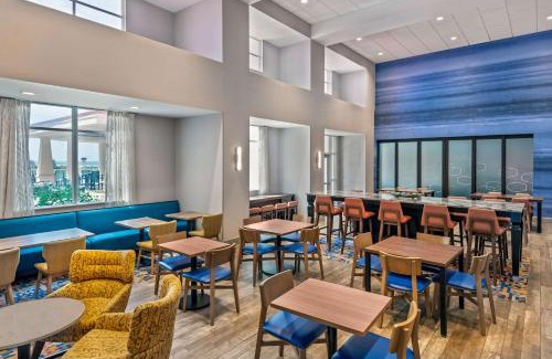 Clearwater Beach Hotel | Hampton Inn and Suites Clearwater Beach