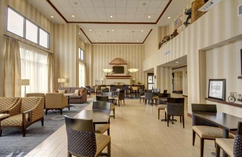 Alexandria Hotel | Hampton Inn and Suites Alexandria