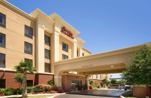 North San Antonio - SAT Hotel | Hampton Inn and Suites San Antonio Airport