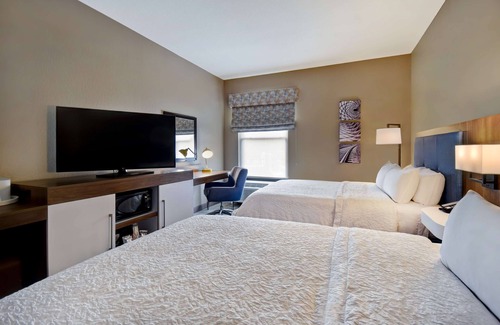 Crestline Heights Hotel | Hampton Inn Birmingham-Colonnade 280