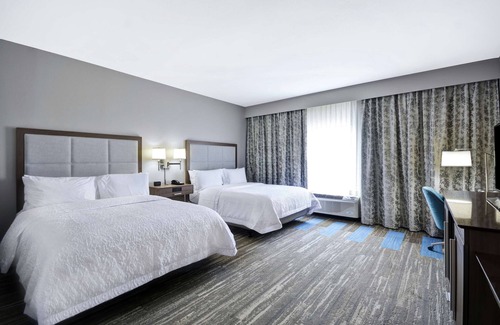 Blue Ash Hotel | Hampton Inn Blue Ash/Cincinnati