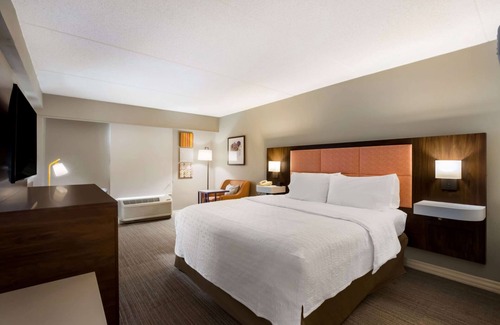 Willow Grove Hotel | Hampton Inn by Hilton Philadelphia/Willow Grove