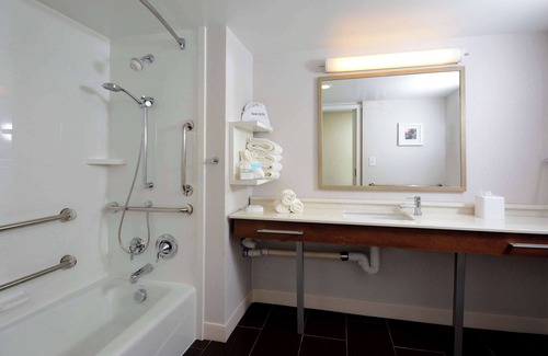 Cornelius Hotel | Hampton Inn Charlotte North/Lake Norman