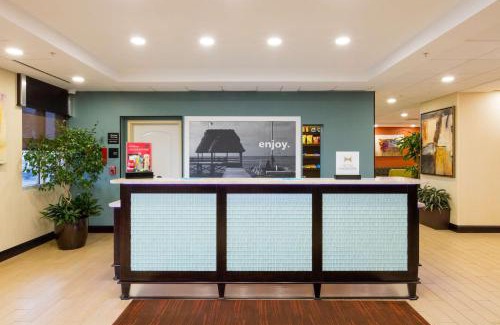 Daytona Beach Hotel | Hampton Inn Daytona Beach/Beachfront