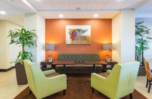 Daytona Beach Hotel | Hampton Inn Daytona Beach/Beachfront