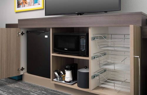 Seybold Hotel | Hampton Inn Miami - Airport East, FL