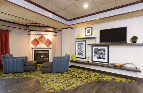 Mount Pleasant Hotel | Hampton Inn Mt. Pleasant
