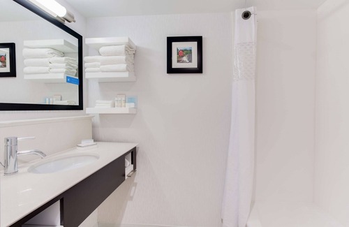 Norcross Hotel | Hampton Inn Norcross
