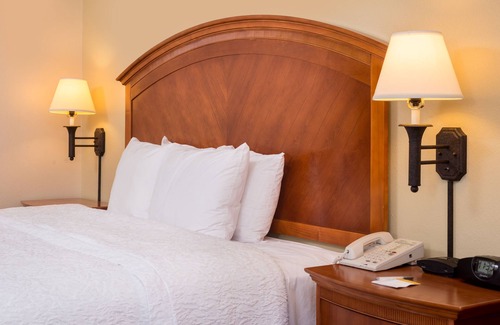North San Antonio - SAT Hotel | Hampton Inn San Antonio Stone Oak