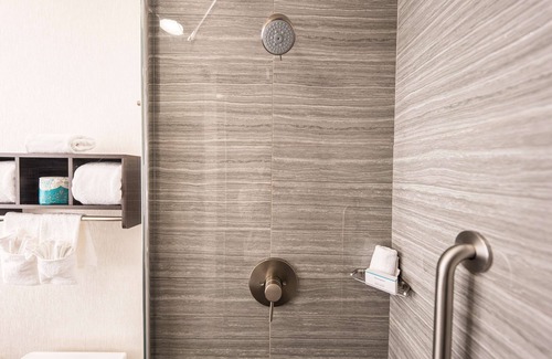 Mid-Market Hotel | Hampton Inn San Francisco Downtown/Convention Center