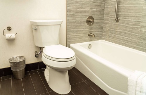 Mid-Market Hotel | Hampton Inn San Francisco Downtown/Convention Center