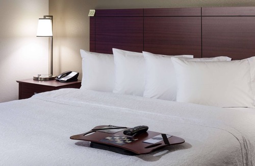 Boise Hotel | Hampton Inn & Suites Boise-Downtown