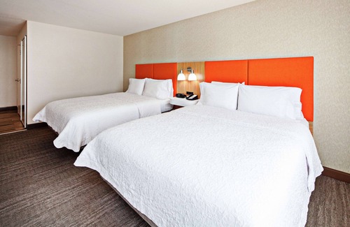 Chino Hills Hotel | Hampton Inn & Suites Chino Hills