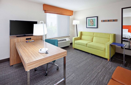 Chino Hills Hotel | Hampton Inn & Suites Chino Hills