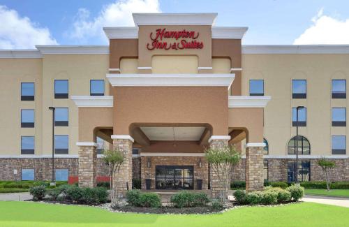 Southeast Arlington Hotel | Hampton Inn & Suites Dallas-Arlington-South