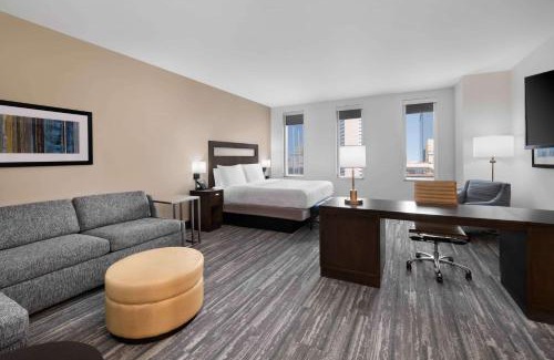 Downtown Denver Hotel | Hampton Inn & Suites Denver Downtown Convention Center
