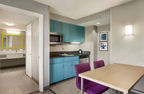 Hollywood Hotel | Hampton Inn & Suites Ft. Lauderdale Arpt/South Cruise Port