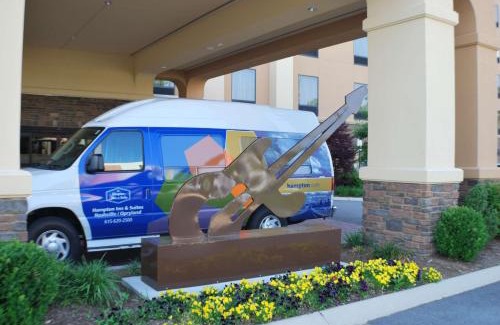 Pennington Bend Hotel | Hampton Inn & Suites Nashville at Opryland