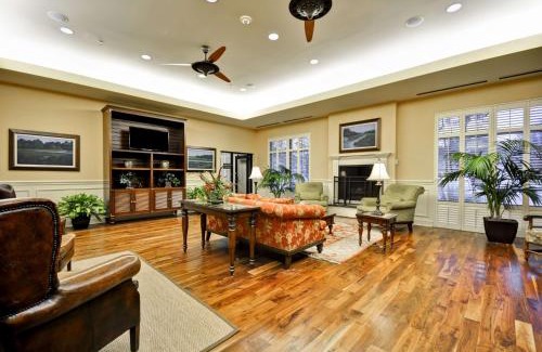 North Charleston Hotel | Hampton Inn & Suites North Charleston-University Boulevard