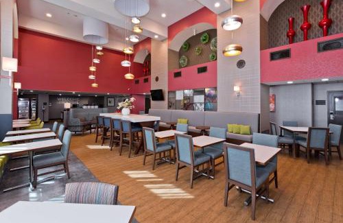 Palm Desert Hotel | Hampton Inn & Suites Palm Desert