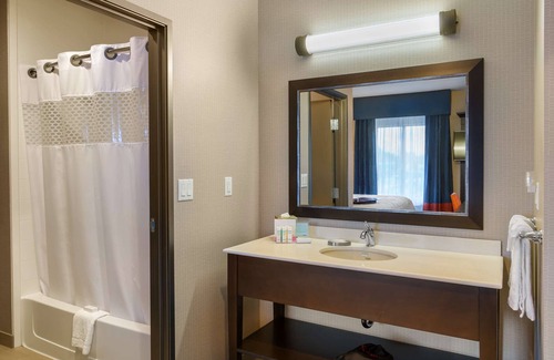 Evergreen Hotel | Hampton Inn & Suites Portland/Vancouver