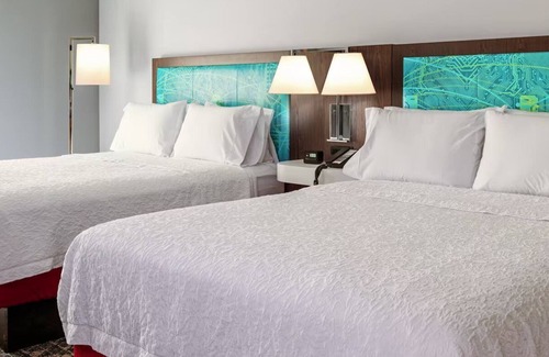 Somerset Hotel | Hampton Inn & Suites Somerset