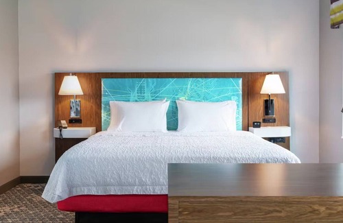 Somerset Hotel | Hampton Inn & Suites Somerset