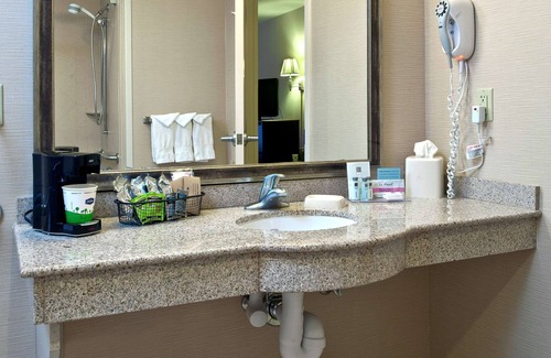 Downtown Prescott Valley Hotel | Hampton Inn & Suites Prescott Valley