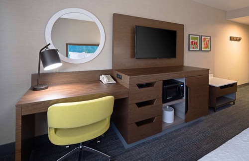 Visalia Hotel | Hampton Inn Visalia