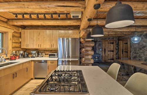 Whitefish Cabin | Hand-Crafted Cabin w/Whitefish Lake Views!