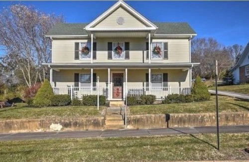 Abingdon Apartment | Handy Haven