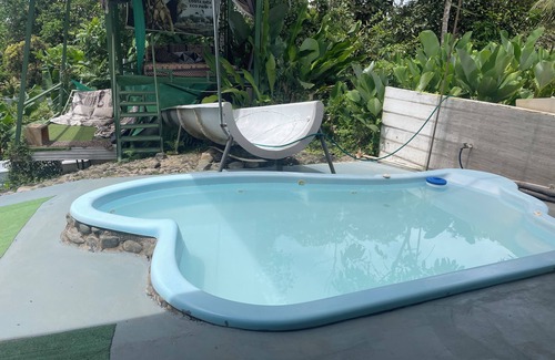 Parrita House | Hanging bridge Jungle Suite