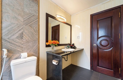 Hang Buom Hotel | Hanoi Memory Central Hotel & Spa