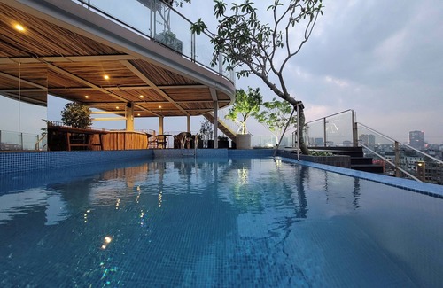 Nhat Tan Apartment | Hanoi Riverview Boutique Hotel & Apartment