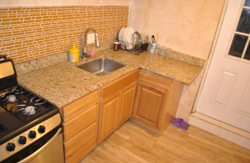 Weequahic House | HANSBURY BASEMENT APARTMENT NEWARK NJ