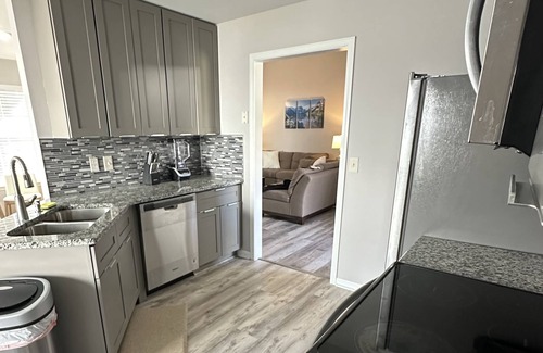 La Vergne House | Happiness House, Very Close to the Downtown