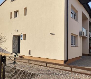 Karlovac Apartment | Happy Apartment