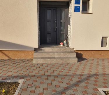 Karlovac Apartment | Happy Apartment