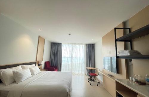 Khanh Hoa Resort | Happy Beach Seaview Condotel at The Arena Cam Ranh Resort