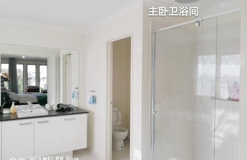 Point Cook Villa | Happy Cozy House