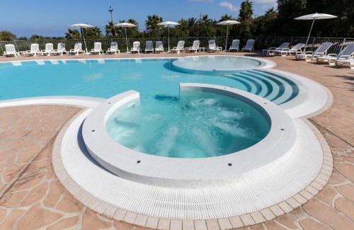 Ricadi Apartment | Happy Days