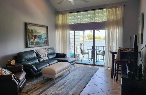 Walden on Lake Conroe Apartment | Happy Place