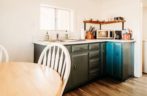 Tropic Bed & Breakfast | Happy Trails Bed and Breakfast