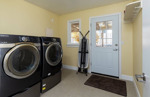 Happy Valley House | Happy Valley Bright Urban House With Wifi Preview listing