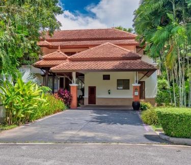 Choeng Thale Villa | Happy villa in Laguna