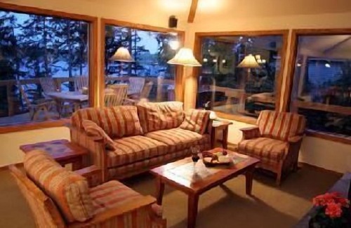 Freeland House | Harbor Chalet Waterfront Estate